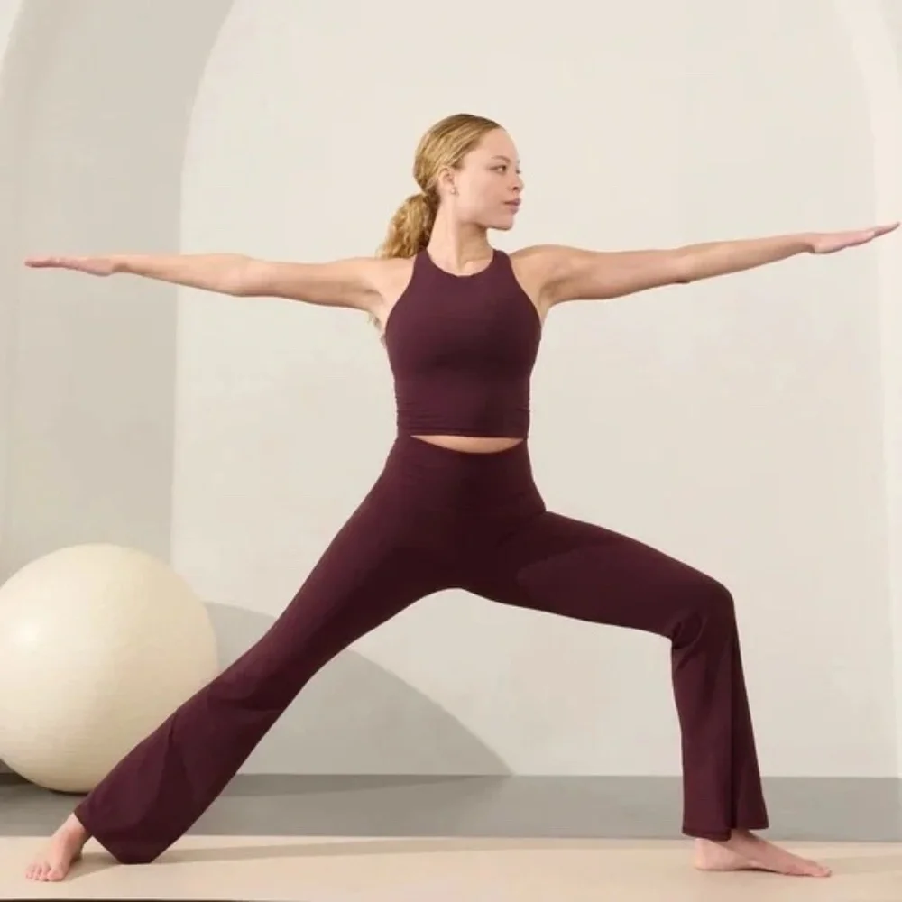 Athleta Elation Ultra High Rise Straight Leg Pant, Spiced Cabernet, Small - Picture 2 of 4